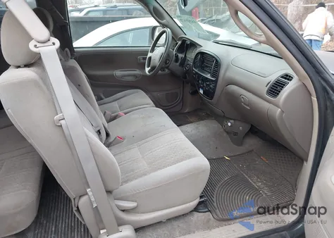 2005 Toyota Tundra Sr5 V8 z USA, uszkodzony, nr VIN 5TBRT34145S471732